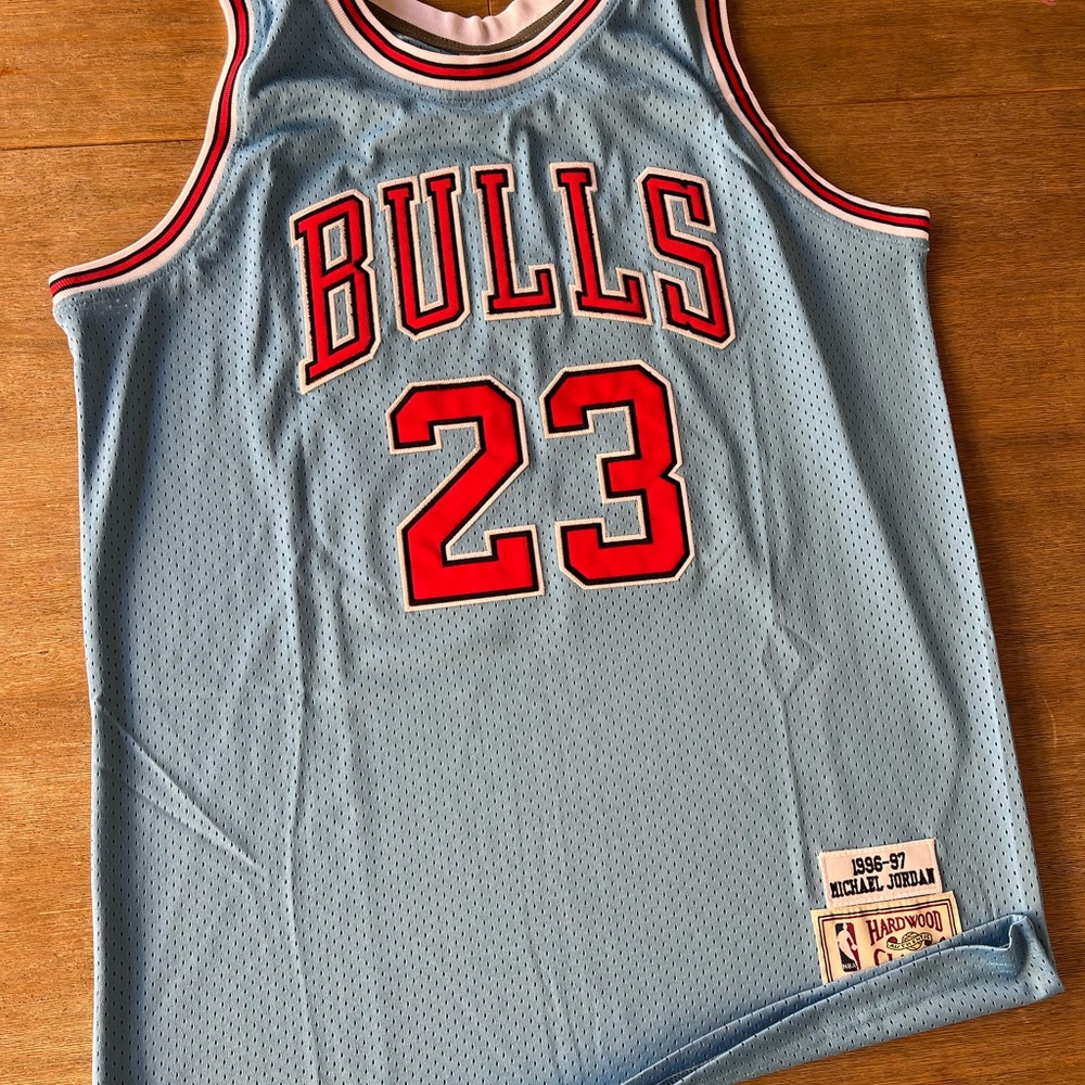 MENS MICHAEL JORDAN CHICAGO BULLS JERSEY L